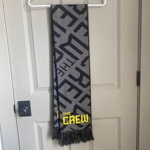 THE CREW scarf.